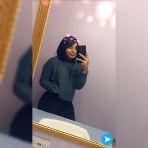 Meet your Posher, Samira